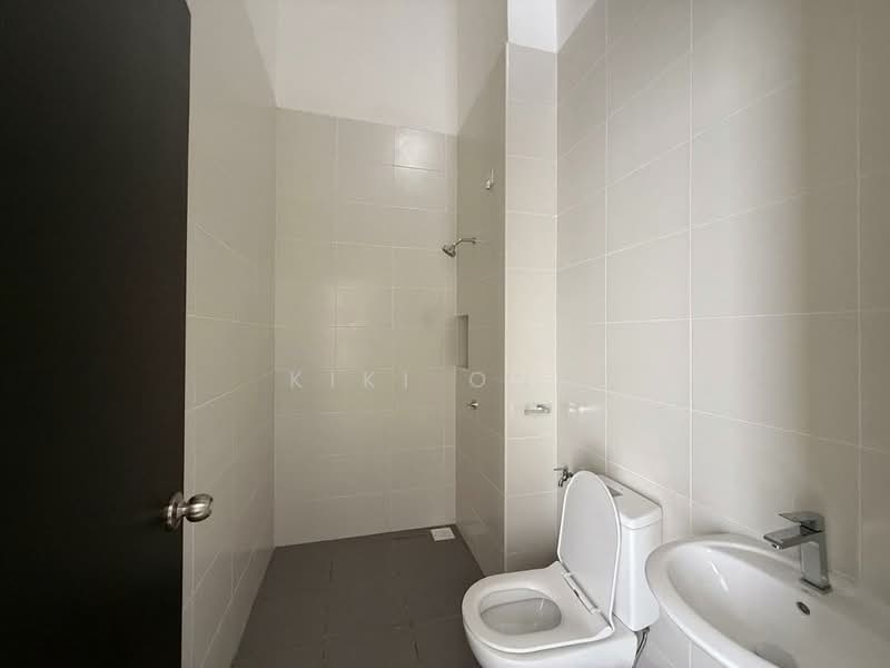 Cluster House for Sale in Iskandar Puteri (Nusajaya) (Johor) - Kiki Ong - Bathroom - PropertyGuru.com.my
