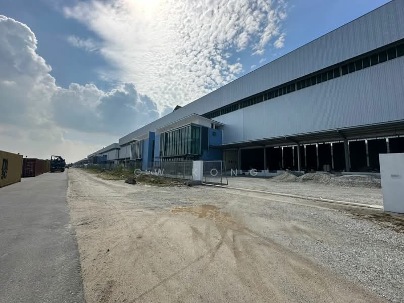 Warehouse for Rent in North Port (Pelabuhan Utara) (Port Klang (Pelabuhan Klang)) - CW Kong - Exterior - PropertyGuru.com.my