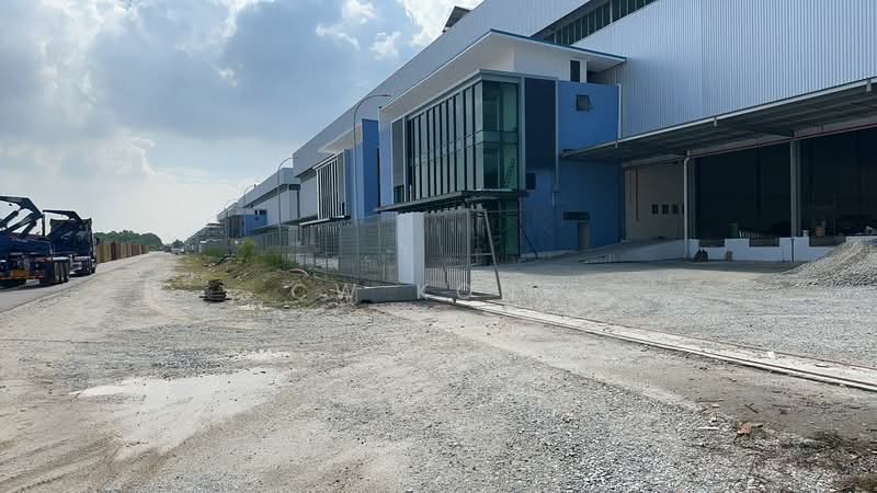 Warehouse for Rent in North Port (Pelabuhan Utara) (Port Klang (Pelabuhan Klang)) - CW Kong - Exterior - PropertyGuru.com.my