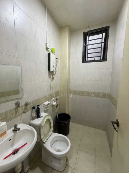Cluster House for Sale in Taman Seri Austin (Tebrau) - William Tay - Bathroom - PropertyGuru.com.my