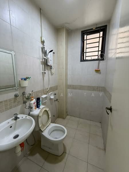 Cluster House for Sale in Taman Seri Austin (Tebrau) - William Tay - Bathroom - PropertyGuru.com.my