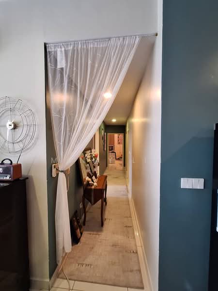 Condominium for Rent at Mirage By The Lake - Mandy Lim - Corridor - PropertyGuru.com.my