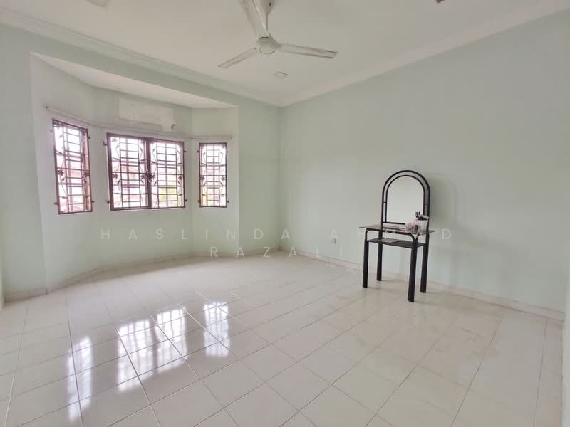 2-storey Terraced House for Sale in Taman Puncak Saujana (Kajang) - Haslinda Ahmad Razali - Bedroom - PropertyGuru.com.my