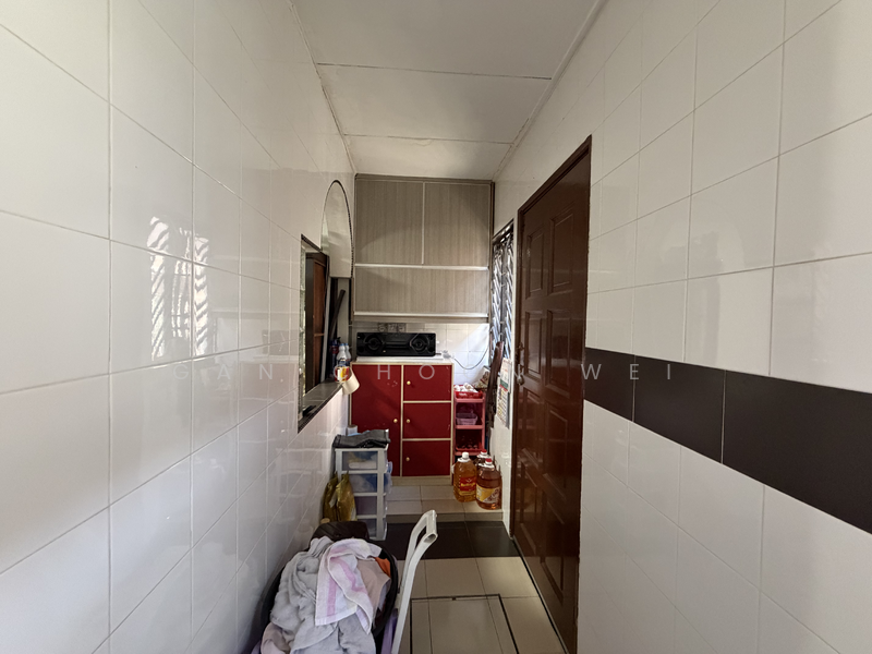 2-storey Terraced House for Sale in Usj 13 (Subang Jaya) - Gan Choon Wei - Kitchen - PropertyGuru.com.my