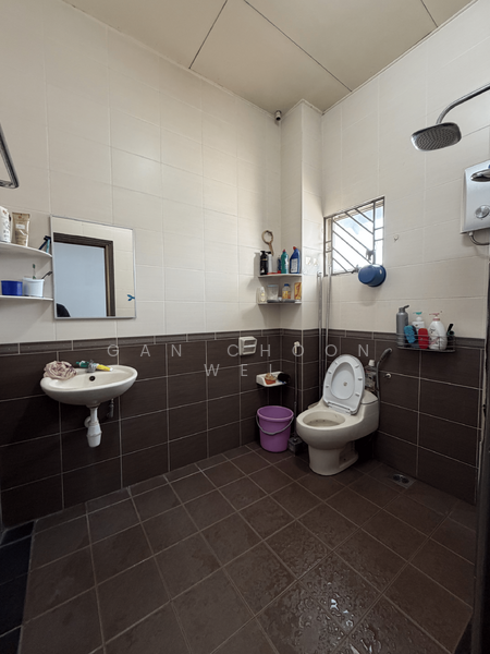 2-storey Terraced House for Sale in Usj 13 (Subang Jaya) - Gan Choon Wei - Bathroom - PropertyGuru.com.my