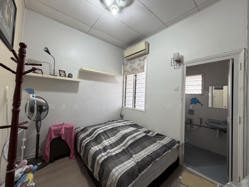 2-storey Terraced House for Sale in Usj 13 (Subang Jaya) - Gan Choon Wei - Bedroom - PropertyGuru.com.my