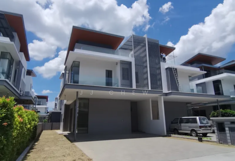 Semi-Detached House for Sale in Puchong (Selangor) - JJ Chew - Exterior - PropertyGuru.com.my