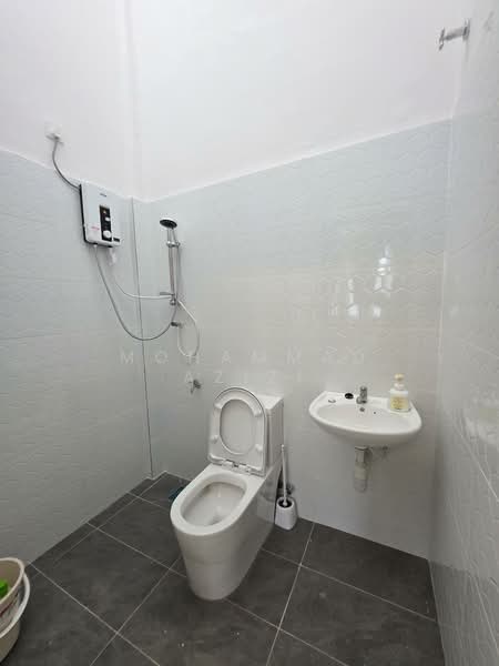 Taman Alam Perdana untuk Untuk Dijual - RM 588,000, Mac 2026 - Bathroom - PropertyGuru.com.my