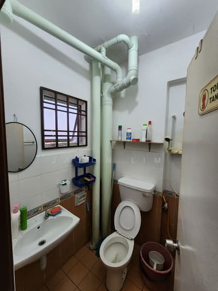 Apartment for Rent at Putri Ria - Jason Lim - Bathroom - PropertyGuru.com.my
