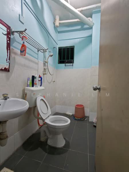 Prima Bayu Apartment untuk Untuk Disewa - RM 1,250 /bulan, Mac 2026 - Bathroom - PropertyGuru.com.my
