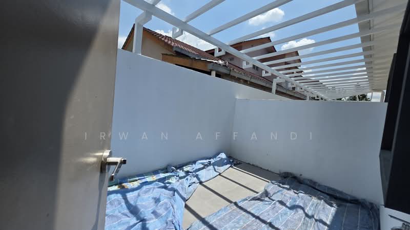 NEW UNIT RENOVATED Single Storey SEMI D Sek 29 Shah Alam untuk Untuk Disewa - RM 1,800 /bulan, Mac 2026 - Exterior - PropertyGuru.com.my