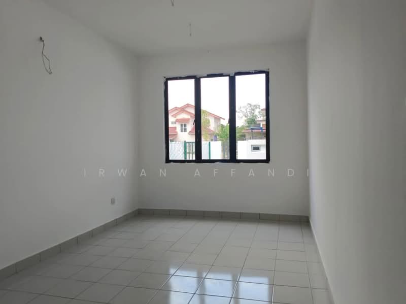 NEW UNIT RENOVATED Single Storey SEMI D Sek 29 Shah Alam untuk Untuk Disewa - RM 1,800 /bulan, Mac 2026 - Interior - PropertyGuru.com.my
