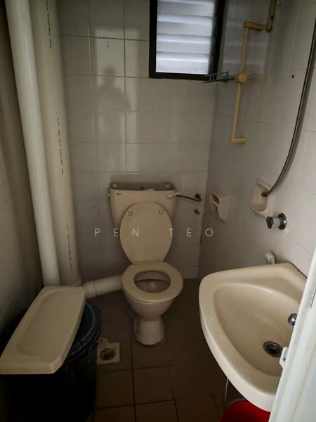 Condominium for Rent at Taman Desa Relau 2 - Pen Teo - Bathroom - PropertyGuru.com.my