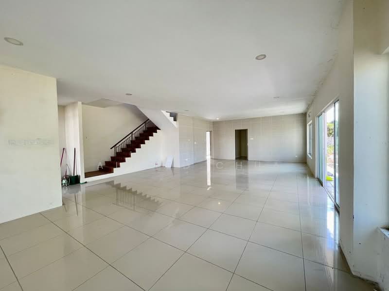 Semi-Detached House for Sale in Tabuan Tranquility (Kuching) - Alfred Chua - Living Room - PropertyGuru.com.my