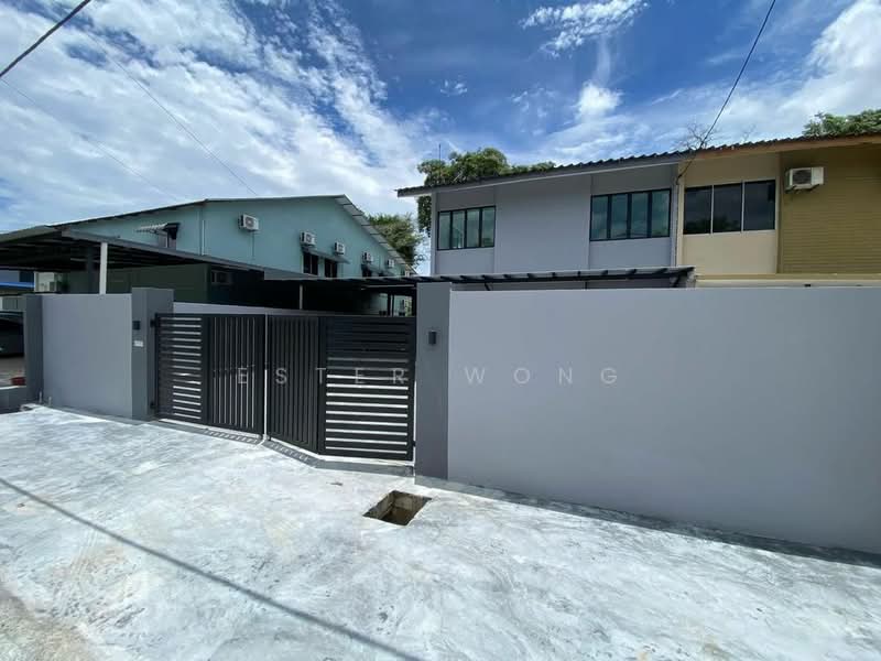 Semi-Detached House for Sale in Taman Majidee (Johor Bahru) - Ester Wong - Exterior - PropertyGuru.com.my