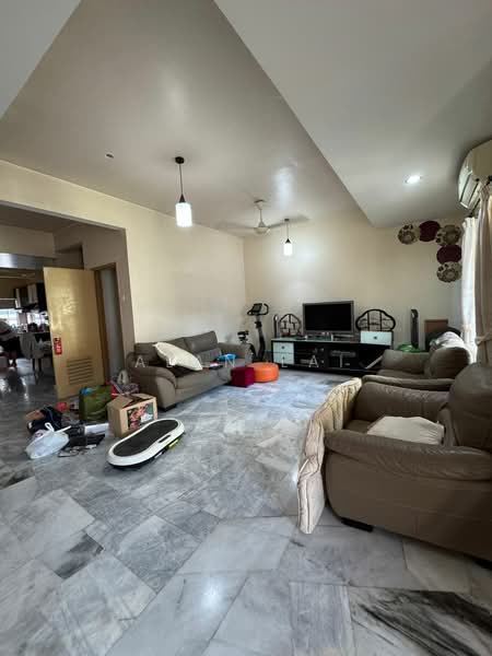 2-storey Terraced House for Sale in Putra Heights (Subang Jaya) - Alan Lai - Living Room - PropertyGuru.com.my