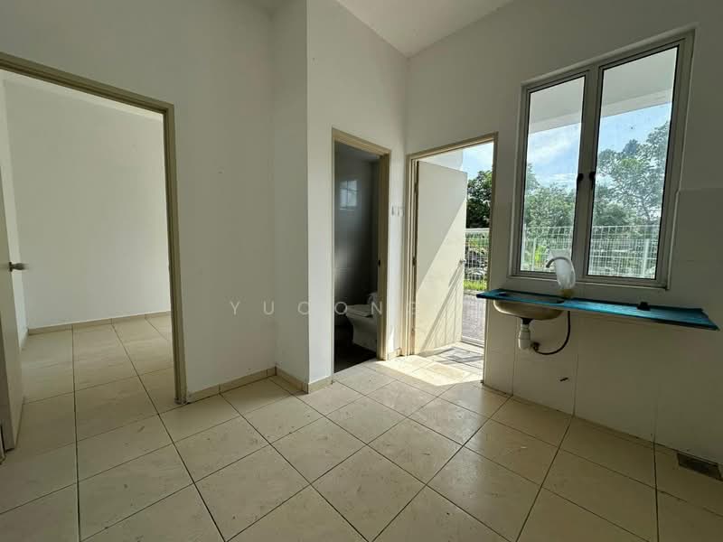 2-storey Terraced House for Sale in Pasir Gudang (Johor) - Yucong . - Kitchen - PropertyGuru.com.my