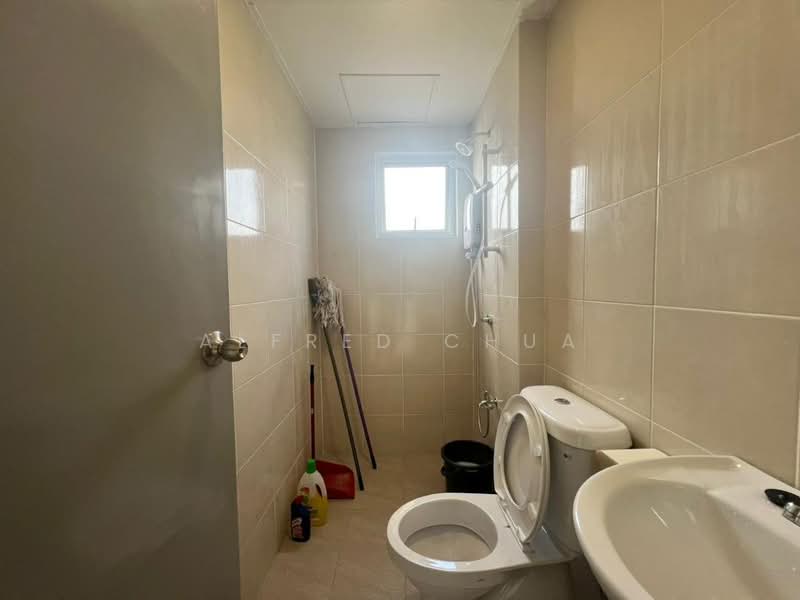 Apartment for Rent at SP Lodge Sri Pertiwi - Alfred Chua - Bathroom - PropertyGuru.com.my