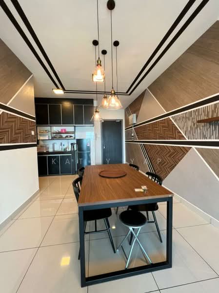 KL Traders Square untuk Untuk Disewa - RM 2,500 /bulan, Mac 2026 - Dining Room - PropertyGuru.com.my