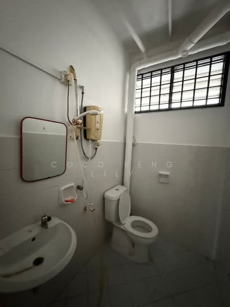 2-storey Terraced House for Sale in Bandar Baru Permas Jaya (Permas Jaya) - Coco Feng Lily - Bathroom - PropertyGuru.com.my