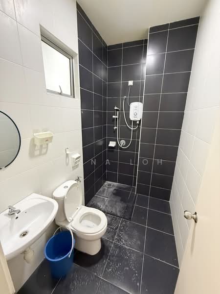 2-storey Terraced House for Rent in Taman Mount Austin (Tebrau) - Vinna Loh - Bathroom - PropertyGuru.com.my