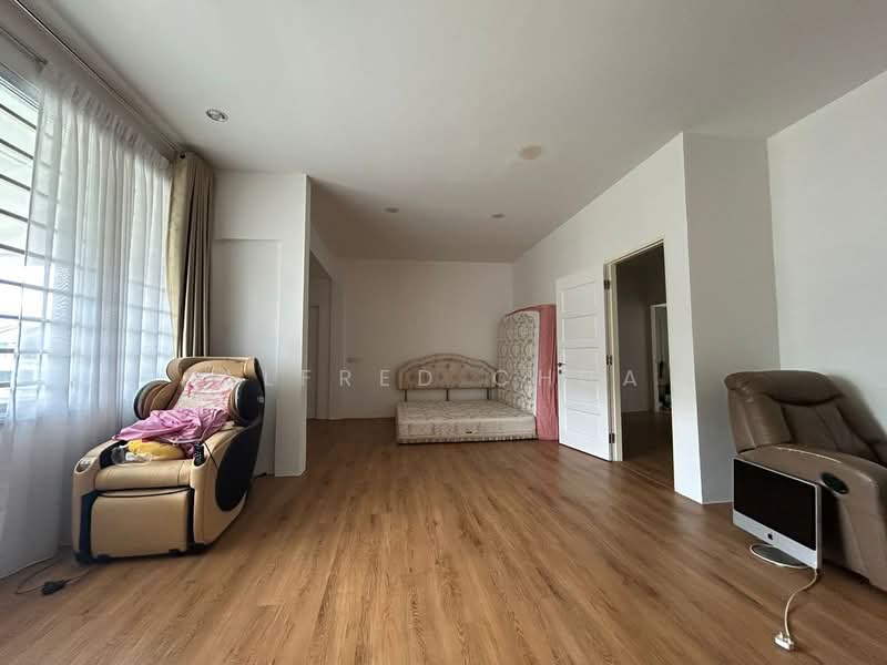 Semi-Detached House for Sale in Kuching (Sarawak) - Alfred Chua - Living Room - PropertyGuru.com.my