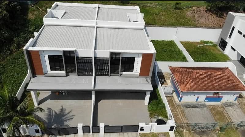 Semi-Detached House for Sale in Taman Perling (Perling) - Amber Hew - Exterior - PropertyGuru.com.my
