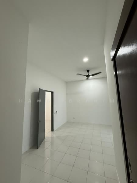 2-storey Terraced House for Sale in Bandar Rimbayu (Telok Panglima Garang) - Hawa Ibrahim - Interior - PropertyGuru.com.my