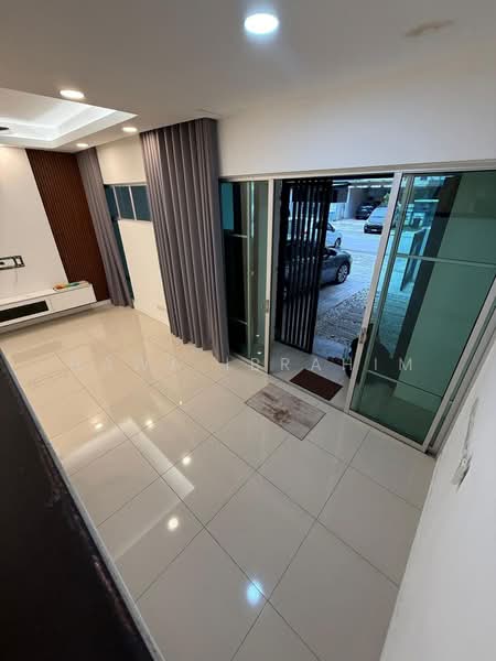 2-storey Terraced House for Sale in Bandar Rimbayu (Telok Panglima Garang) - Hawa Ibrahim - PropertyGuru.com.my