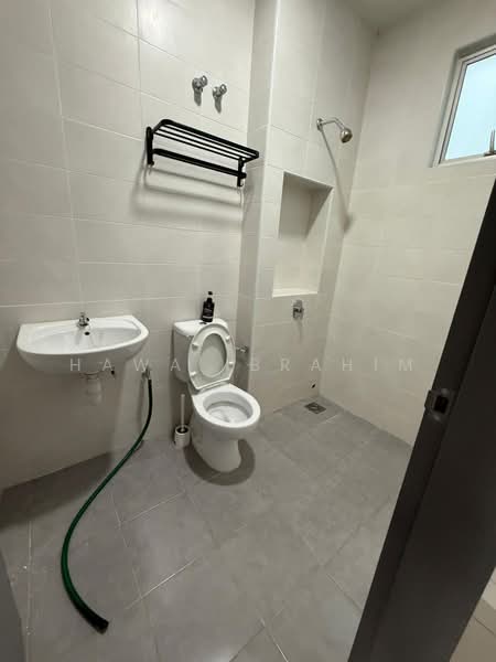 2-storey Terraced House for Sale in Bandar Rimbayu (Telok Panglima Garang) - Hawa Ibrahim - PropertyGuru.com.my