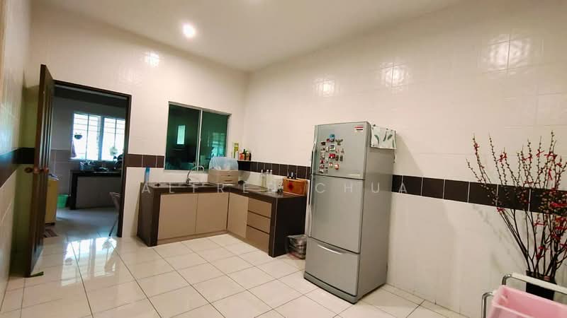 2-storey Terraced House for Sale in Kuching (Sarawak) - Alfred Chua - Kitchen - PropertyGuru.com.my