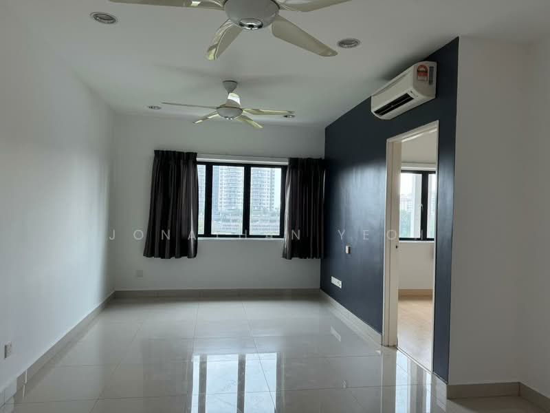 Hedgeford 10 Residences untuk Untuk Dijual - RM 358,000, Mac 2026 - Living Room - PropertyGuru.com.my