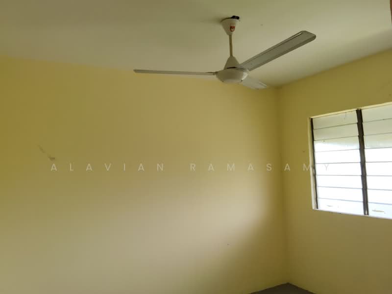 Flat PKNS Section 17 Shah Alam untuk Untuk Dijual - RM 169,000, Mac 2026 - Interior - PropertyGuru.com.my