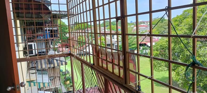 Flat PKNS Section 17 Shah Alam untuk Untuk Dijual - RM 169,000, Mac 2026 - Exterior - PropertyGuru.com.my