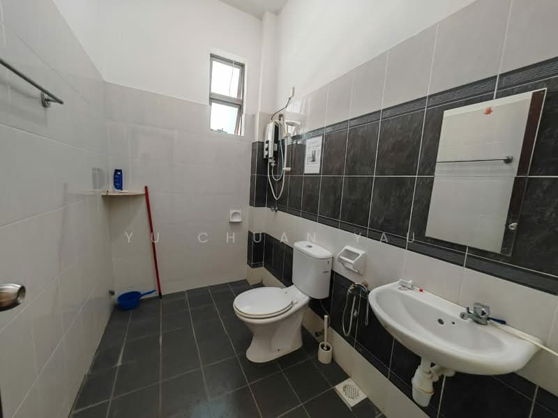 Taman Kota Syahbandar untuk Untuk Dijual - RM 900,000, Mac 2026 - Bathroom - PropertyGuru.com.my