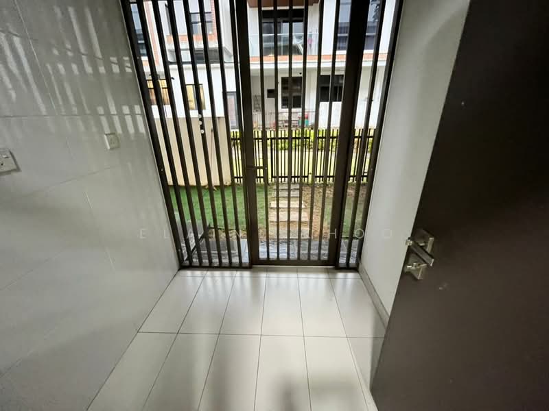 2-storey Terraced House for Sale in Eco Sanctuary (Telok Panglima Garang) - Elaine Khoo - Entrance - PropertyGuru.com.my