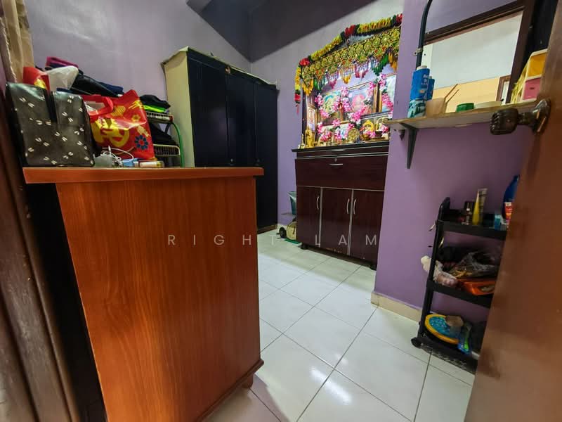 2-storey Terraced House for Sale in Taman Mount Austin (Tebrau) - Right Lam - Interior - PropertyGuru.com.my