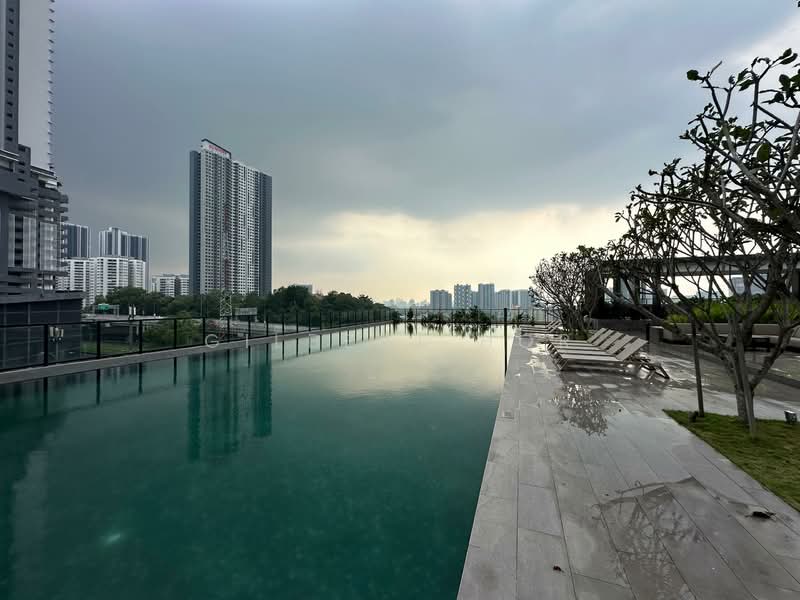 Condominium for Rent at Quinn Residence - Gilbert Hor - Pool - PropertyGuru.com.my