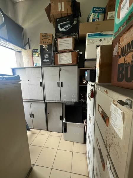 Office for Sale in Damansara Intan (Petaling Jaya) - Stephanie Chong - Interior - PropertyGuru.com.my