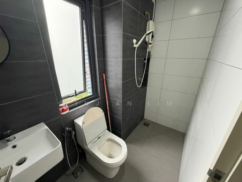 Service Residence for Rent at Horizon Suites - Winjian Lim - Bathroom - PropertyGuru.com.my