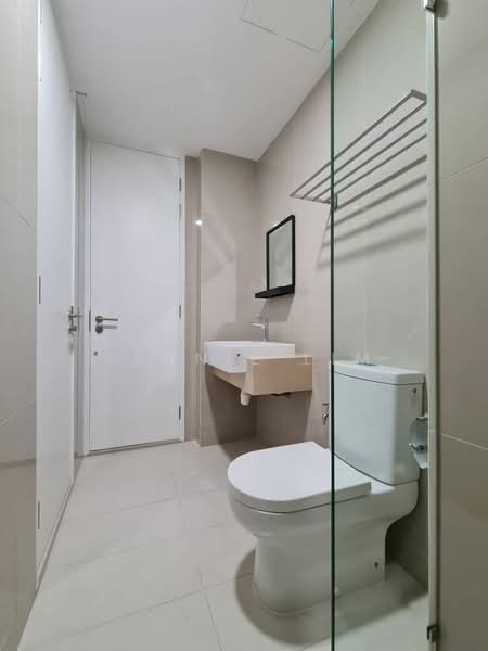 Southlink untuk Untuk Disewa - RM 2,500 /bulan, Mac 2026 - Bathroom - PropertyGuru.com.my
