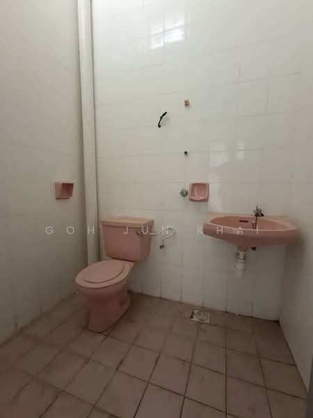 2-storey Terraced House for Rent in Cheng (Melaka) - Goh Jun Khai - Bathroom - PropertyGuru.com.my
