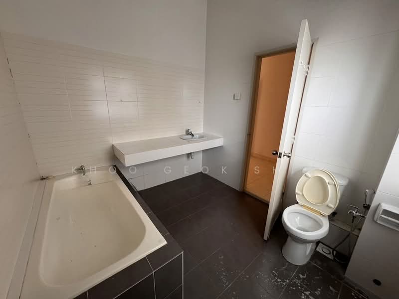 Semi-Detached House for Sale in Bandar Parklands (Klang) - KHOO GEOK SHIM - PropertyGuru.com.my