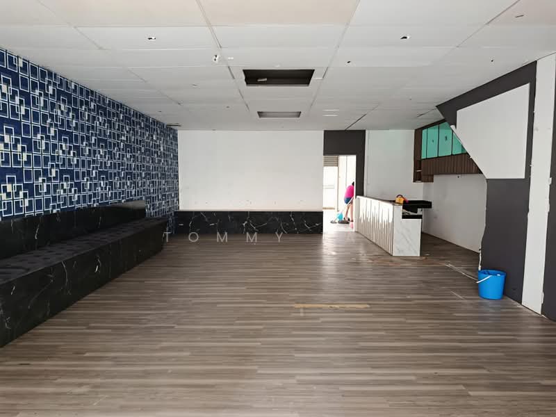 Shop for Rent in Taman Mount Austin (Tebrau) - Tommy Tai - Interior - PropertyGuru.com.my