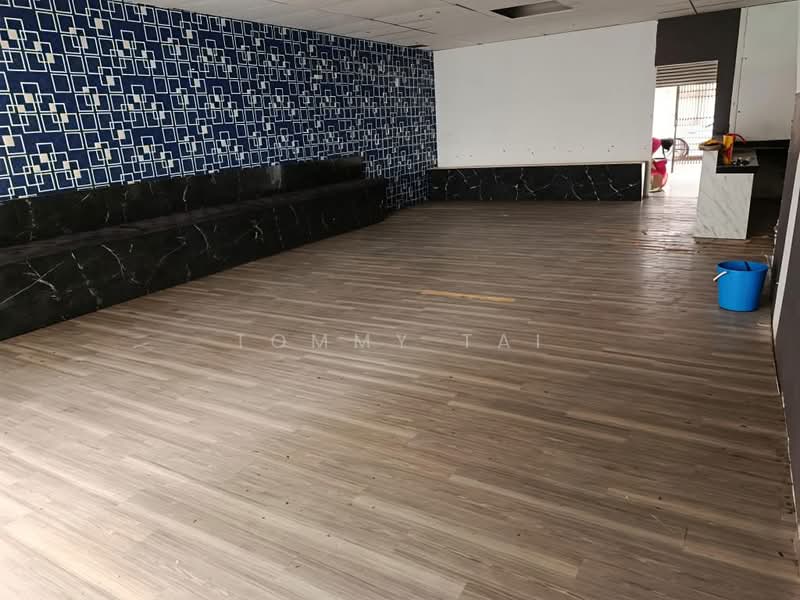 Shop for Rent in Taman Mount Austin (Tebrau) - Tommy Tai - Interior - PropertyGuru.com.my