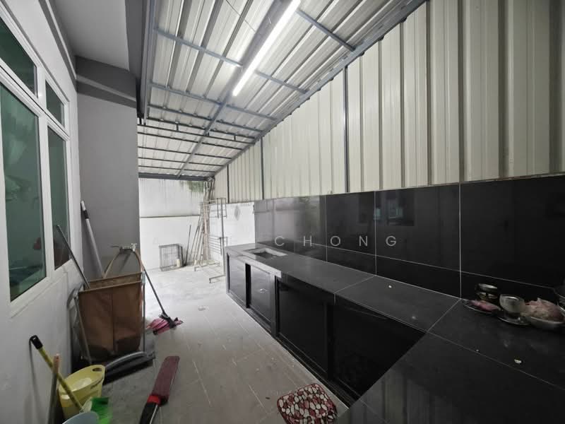 Cluster House for Sale in Bandar Lahat Mines (Lahat) - Amie Chong - Kitchen - PropertyGuru.com.my