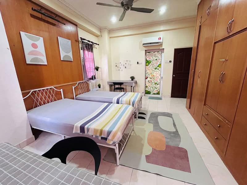 Condominium for Sale at Evergreen Park Scot Pine - Stella Lee - Bedroom - PropertyGuru.com.my