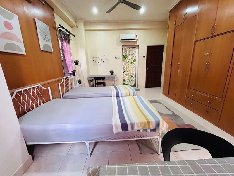 Condominium for Sale at Evergreen Park Scot Pine - Stella Lee - Bedroom - PropertyGuru.com.my