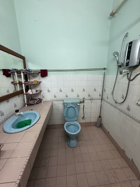 Taman Bayu Perdana untuk Untuk Dijual - RM 599,000, Mac 2026 - Bathroom - PropertyGuru.com.my