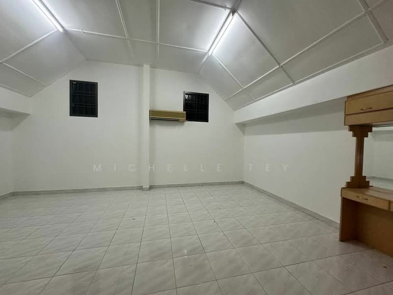 1.5-storey Terraced House for Sale in Taman Pelangi Indah (Ulu Tiram) - Michelle Tey - PropertyGuru.com.my